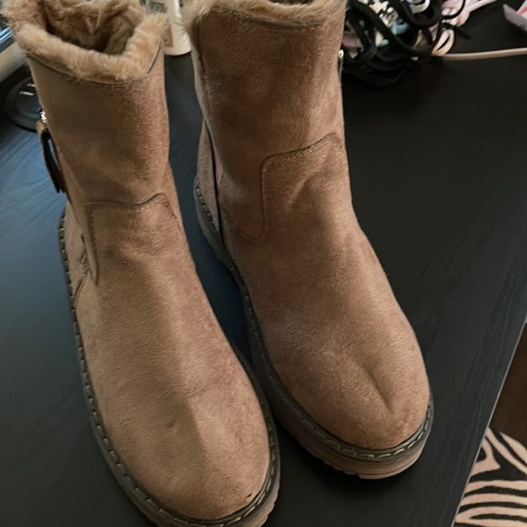 Winter boots - Picture 6 of 8